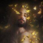 Embalada pelo piano, cantor e compositor Bastoos divulga versão acústica do single “The Emperor”