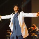 Fenômeno da música gospel Fernanda Brum lança novo álbum de inéditas