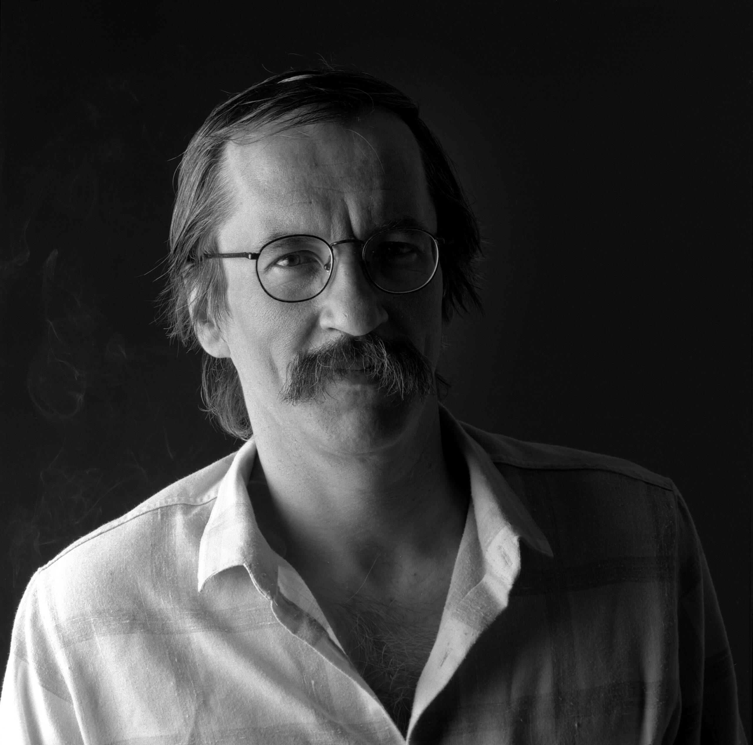 Mostra gratuita sobre Paulo Leminski tem encerramento com programação especial