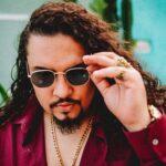 Em EP de virada na carreira, Riko Viana cria jukebox do subúrbio