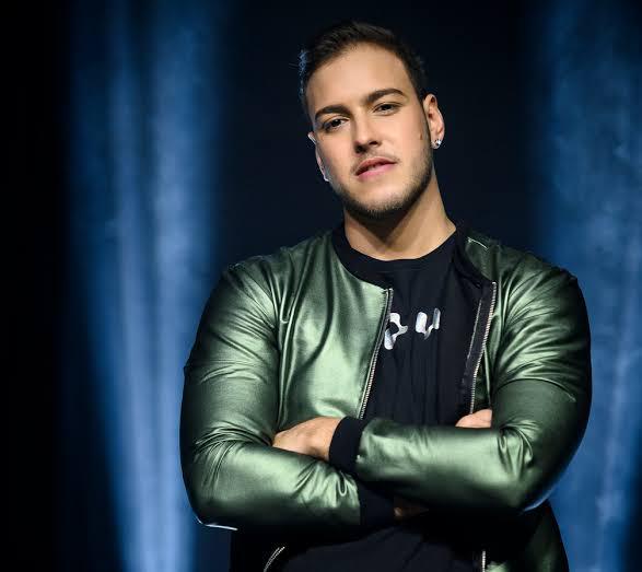 Cantor Pernambucano John volta ao Recife com o projeto “Amplificado”