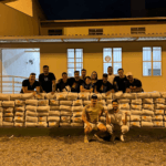 Clayton & Romário doam mais de 2 toneladas de alimentos para comunidade de Belo Horizonte