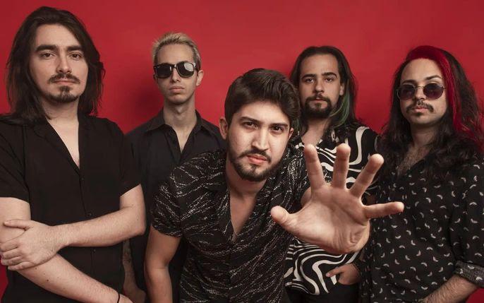 Éclair lança single “País de tabuleiro” com participação de Ciça Moreira, faixa retrata as angústias das classes menos favorecidas