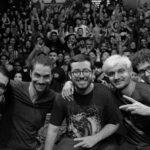 Com indie dançante, Cronistas antecipa álbum de estreia e versa sobre inseguranças em novo single: Incerto