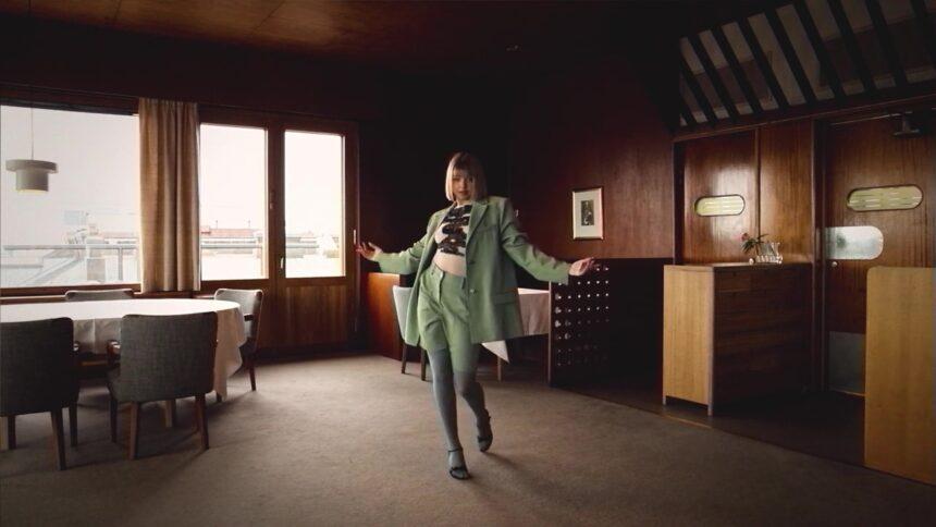 Joalin lança dance video de “Solo”, junto de capa da Vogue