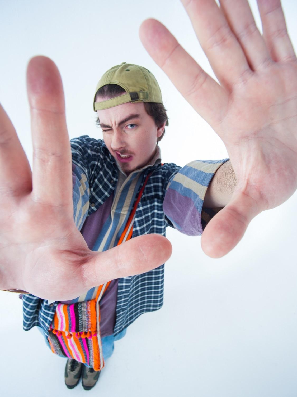 Junior Alegri: Relacionamentos em Funk Pop