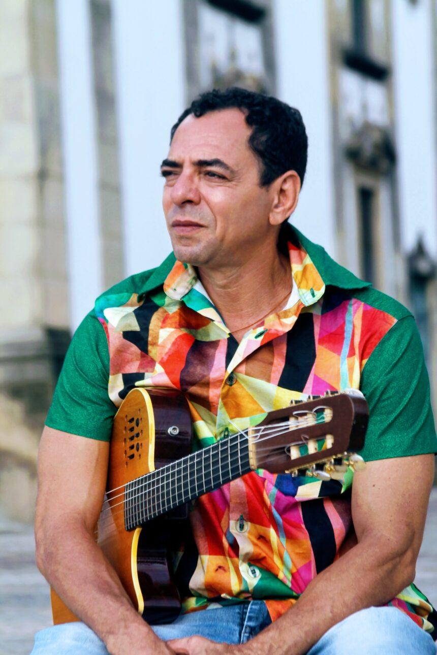 Nosly faz show na Casa com a Música, na Lapa