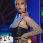 Ruby Anderson encanta com seu novo single Saturday Night