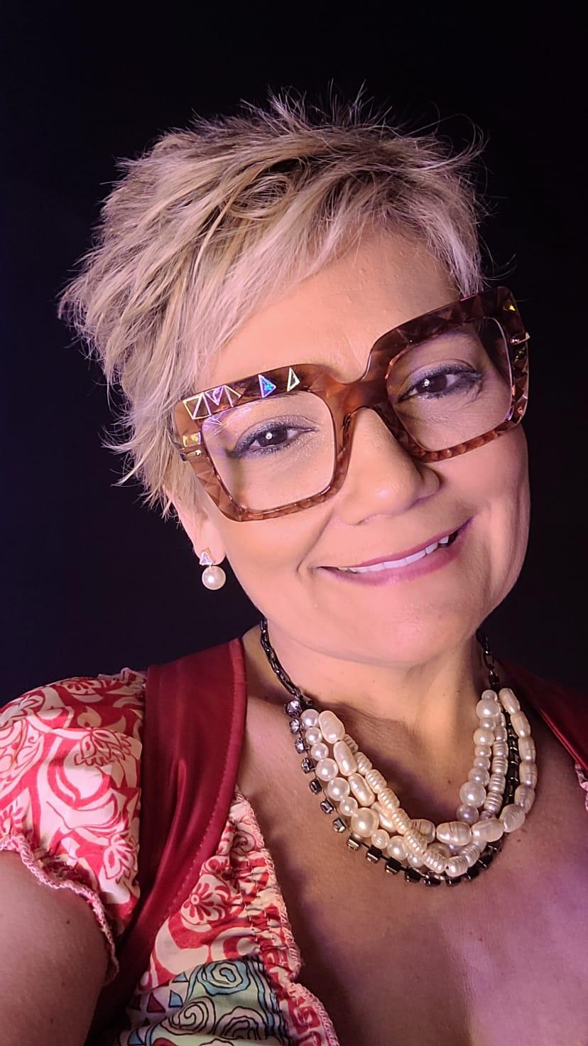 Cantora Andréia Pedroso, curadora do PreparaVoz, fala sobre saúde vocal e a abertura da Oficina Voz Em Canto