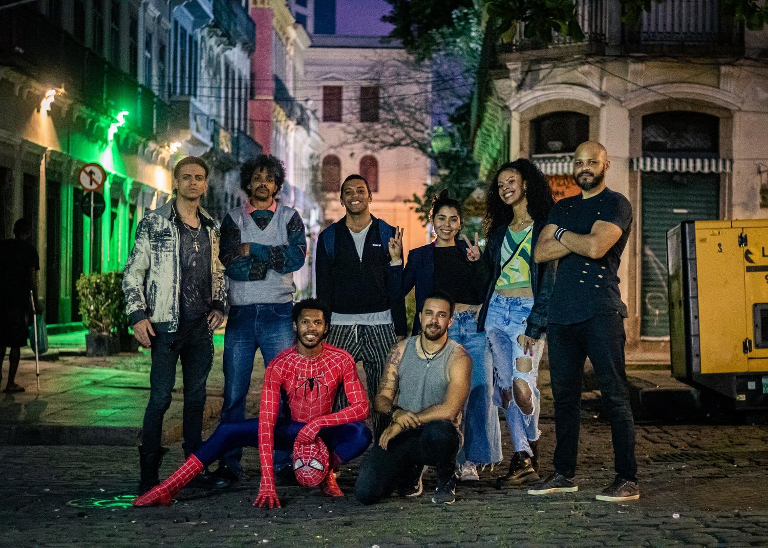 Homem-Aranha no Rio? Filme premiado em Cannes lança trilha sonora