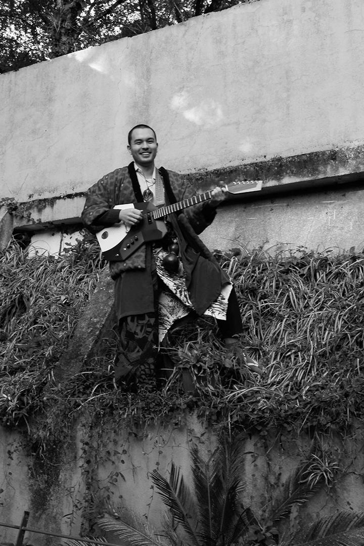 Seithy faz fusão musical que desafia fronteiras em “Haikai Espiritado”