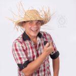 Cantor Christiano Diniz lança novo clipe e entra no clima junino