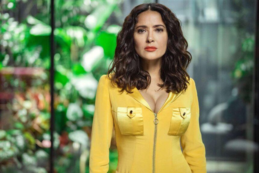 Salma Hayek promove ‘Black Mirror’ com novo site bacana