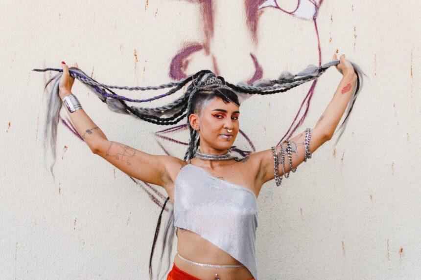 Aiyra: a artista plural que leva os sons do Rio Grande do Norte por todo o Brasil