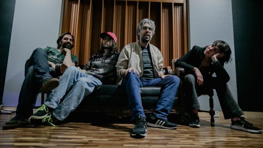 Os Fadas lançam single “Revolto” e preparam o EP “Sono Ruim”