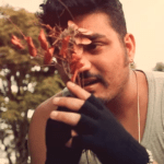 Cantor mineiro Saulo Mendes lança clipe “Tão Longe”