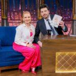 A sexóloga Cátia Damasceno dá um show no The Noite de Danilo Gentili