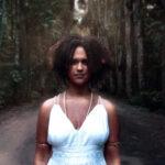 Quel mergulha na ancestralidade em seu primeiro álbum, “Quem Dirá”