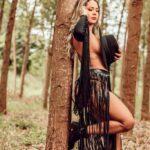 Miss Flamengo Nivia Abreu, capa da revista Sexy, comemora classificação do time com ensaio nu