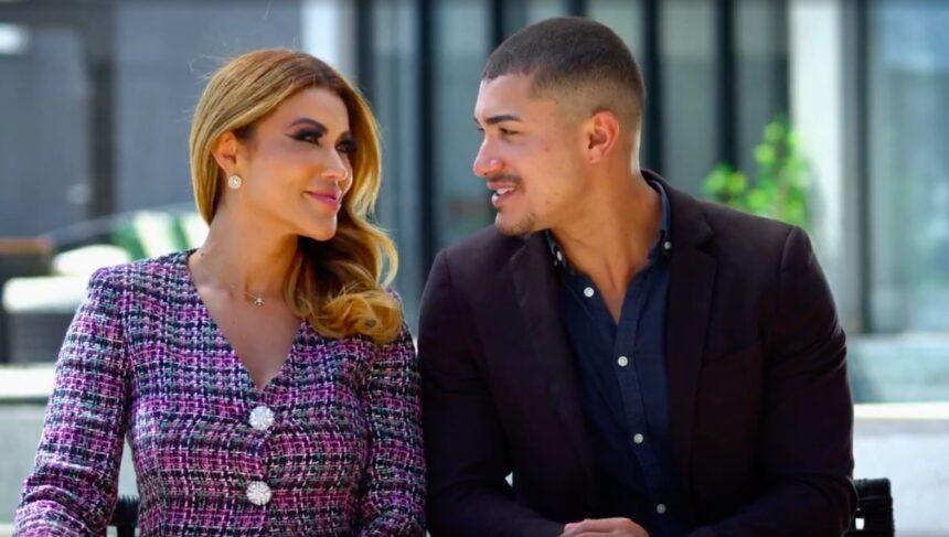 Influencer Cris Galera revela perrengues em reality show com namorado: “passamos fome”