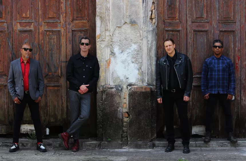 Assista “O Pêndulo Da História”, novo lyric video da Plebe Rude