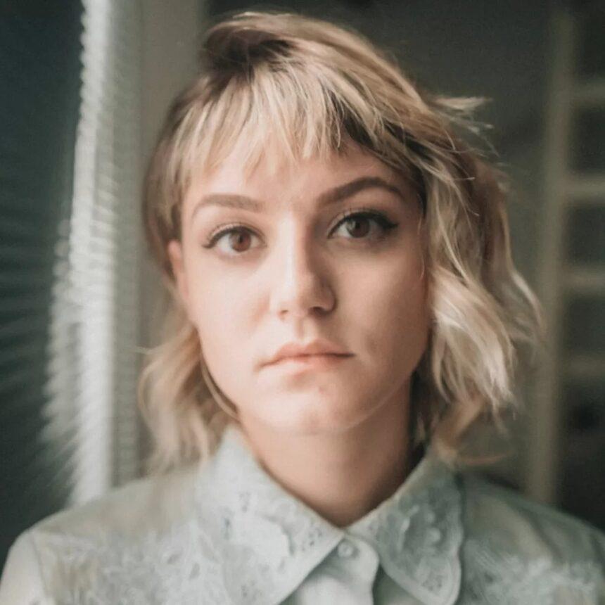 Surya revela single “The Words” explorando a profundidade das relações