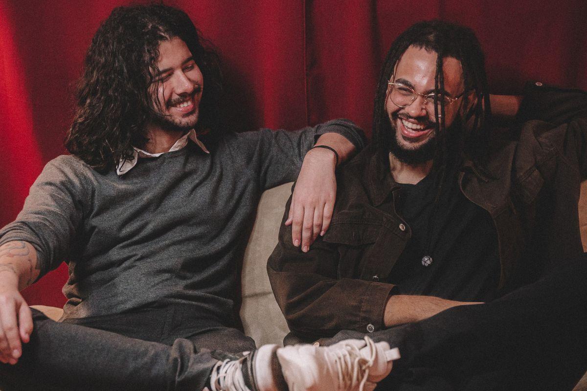 PAIM e Will Kevin abordam saúde mental e vulnerabilidade em novo single “Um Pouco de Tudo”