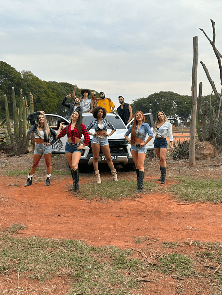 Rick & Nogueira e Us Agroboy gravam clipe no haras de Sorocaba, da dupla com Fernando 