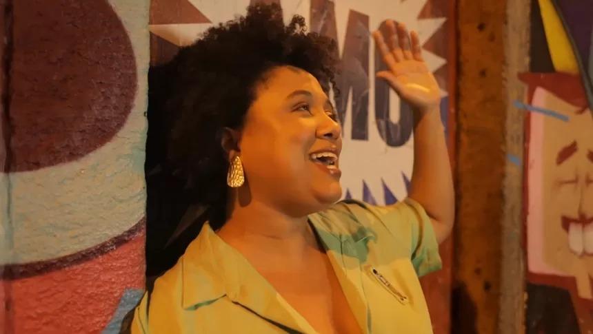 Marina Iris lança o clipe de “Tô a Bangu”