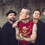 “Suor, Cerveja e Sangue”, disco ao vivo do Blind Pigs no Hangar 110, ganha edição em LP