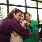 Regina Volpato e Amanda Françozo em comemoração Tripla festejam Paulah Gauss