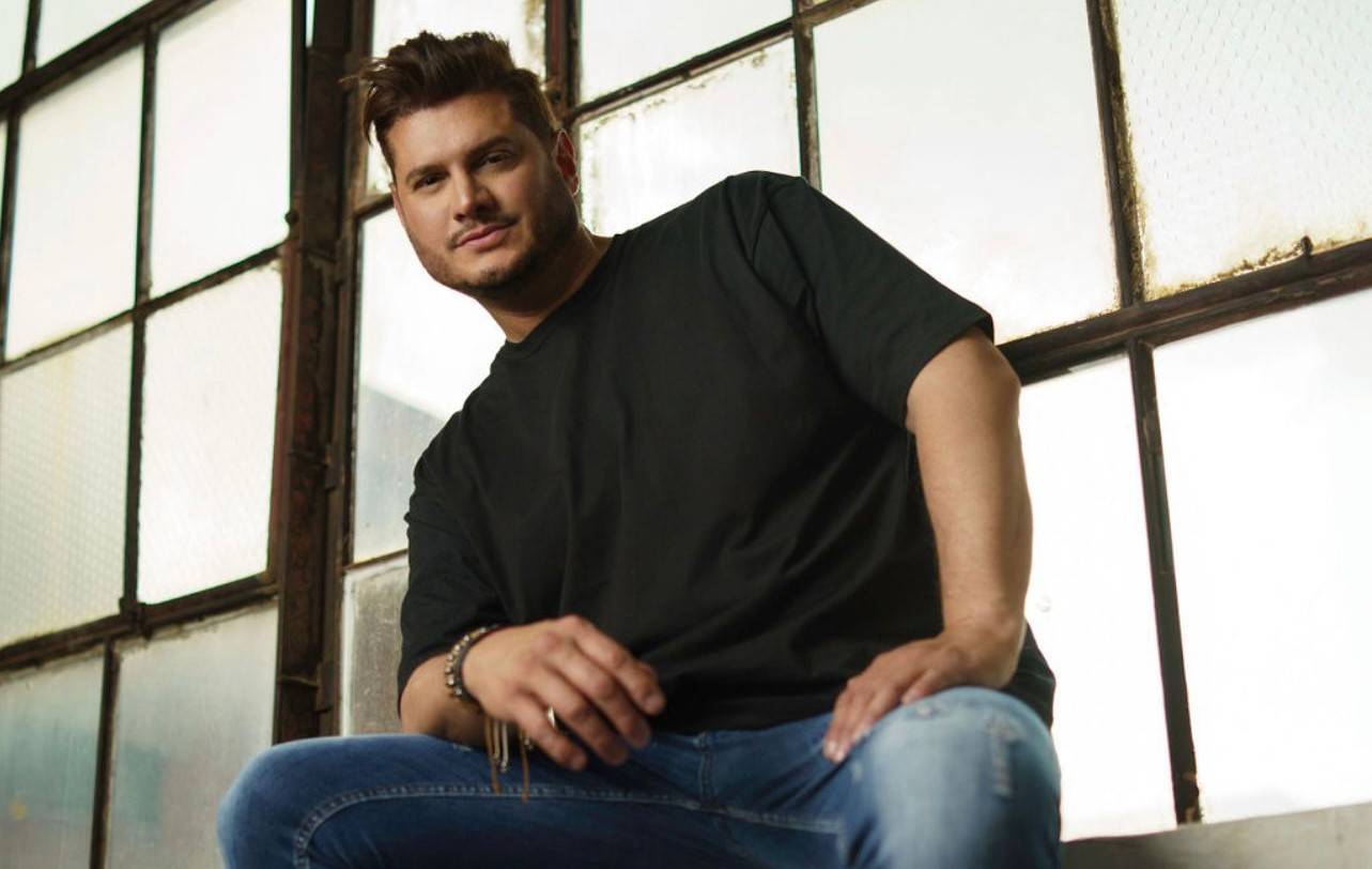 Ricardo Malfatti lanza mundialmente su nuevo sencillo y video “Qué tengo que hacer”