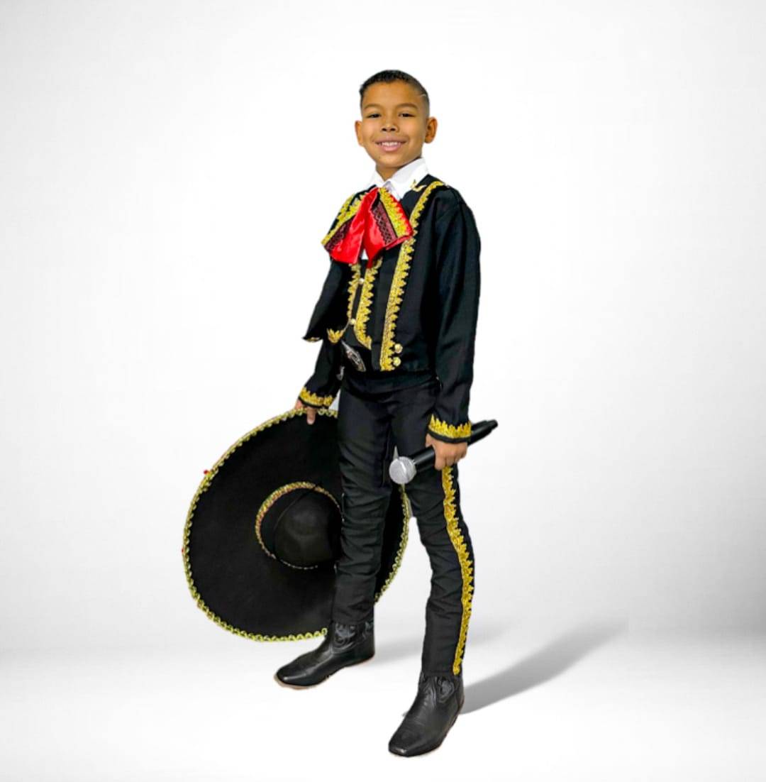 Niño venezolano Yeison Ibarra le rinde tributo a su ídolo Pedro Fernández 