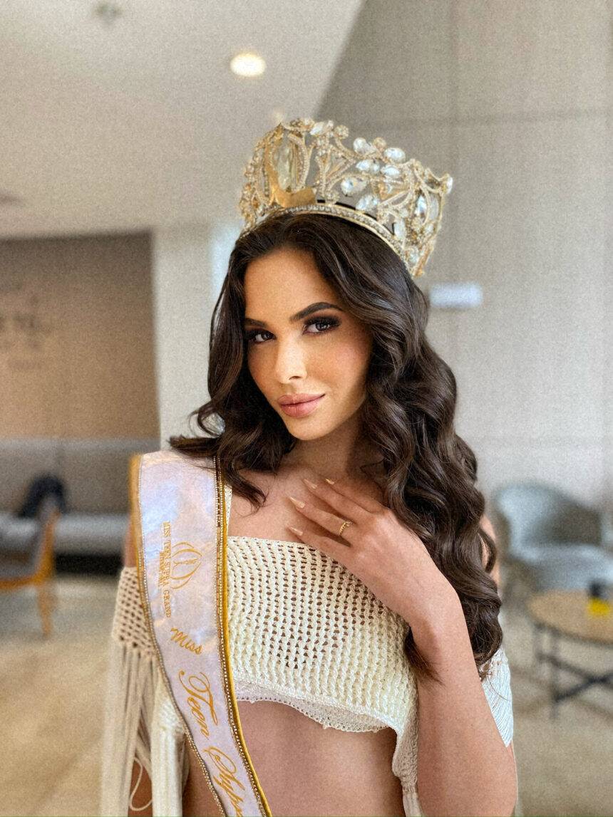 Bárbara Prado vence concurso de beleza internacional