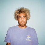 Lê Almeida antecipa temporada nos EUA com o single “BICHO SOLTO”