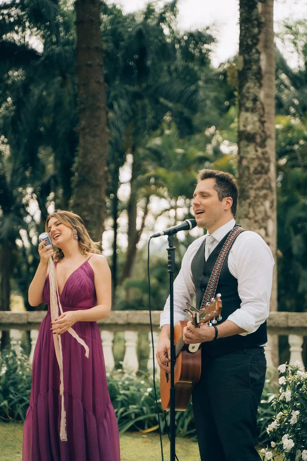 Casamentos no The Town celebram amor e música com Lorenza Pozza e Luca Latorre
