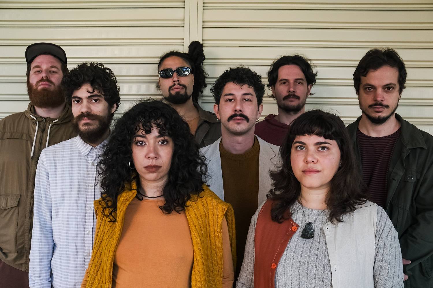 Trabalhos Espaciais Manuais Ilumina a Cena Musical com “A Sombra não é o que Parece”