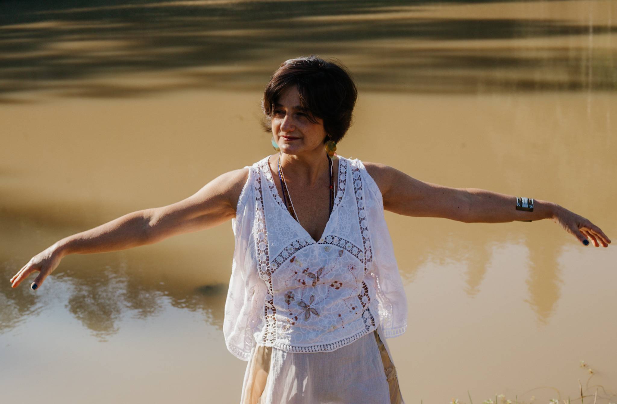 Tina Werneck Celebra os Bons Encontros da Vida em “Coisas Incríveis”