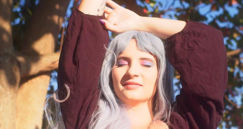 Clara Levy lança seu novo single “Toque e Flow ;)” e inicia nova era da carreira