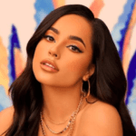 Becky G revela seus desafios com a ansiedade e como enfrentá-la