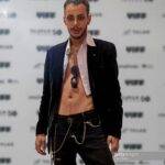 Metturo surge com aparência inusitada e internautas elogiam mudança radical