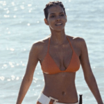 Halle Berry esbanja simpatia em Nova York audiência com Drake