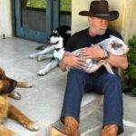 Arnold Schwarzenegger fala sobre Maria Shriver e seu apoio contínuo