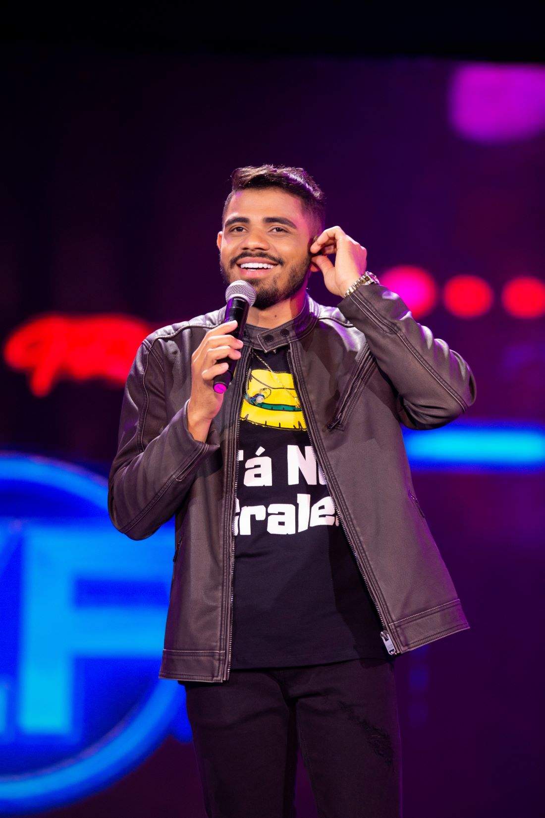 Evoney Fernandes apresenta projeto audiovisual “Ao vivo em Fortaleza”