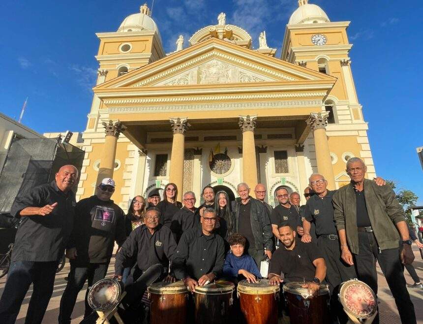 Con su tema “Tierra Santa” barrio obrero de cabimas celebra sus 68 años de folclore y tradición
