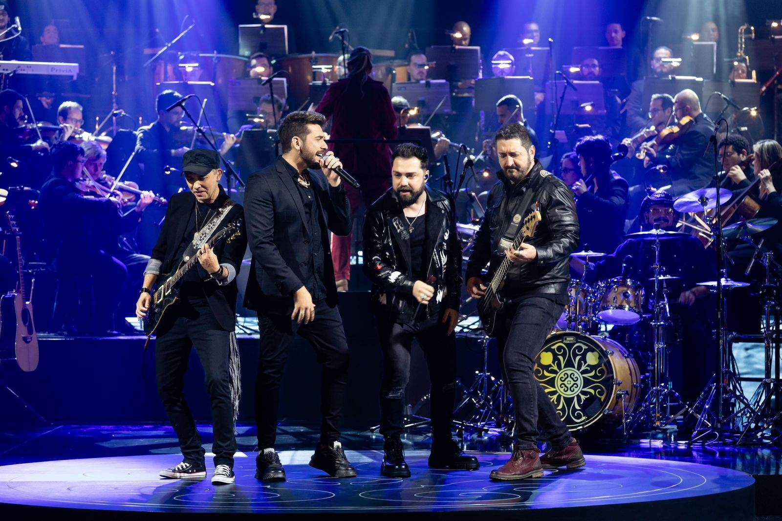 Do Alto da Pedra: Rosa de Saron disponibiliza regravação de hit com participação de Gustavo Mioto