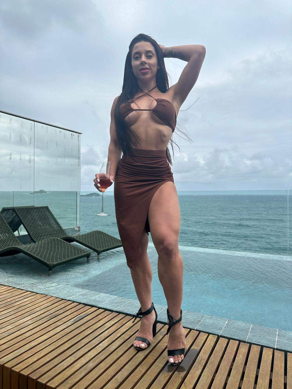 Musa do OnlyFans sobre sua temporada em Amazonas: “Aqui é tão quente, que precisa andar pelada”