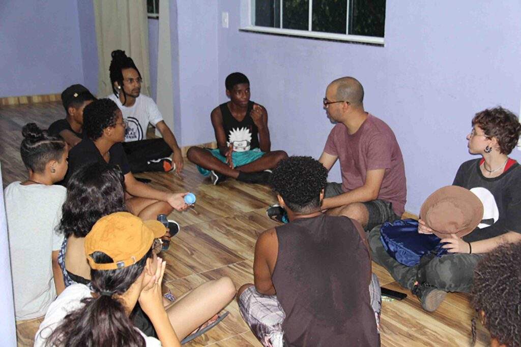 Projeto com jovens do Complexo da Penha mapeia grupos, dançarinos e coreógrafos de danças urbanas do Rio de Janeiro 5 Projeto com jovens do Complexo da Penha mapeia grupos, dançarinos e coreógrafos de danças urbanas do Rio de Janeiro