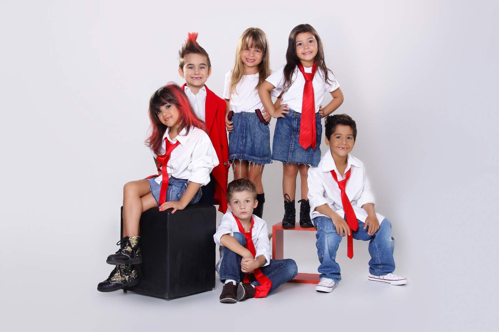 RBD mirim: banda mexicana ganha homenagem com editorial infantil  