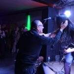 Galvão Bueno recria “Tema da Vitória” com guitarrista de metal